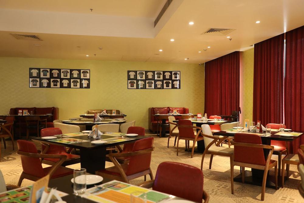 Lemon Tree Premier, Patna Otel Patna  Dış mekan fotoğraf