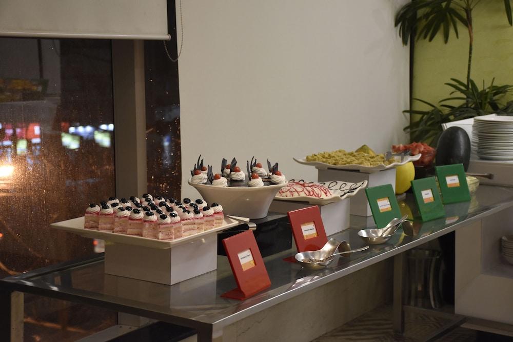 Lemon Tree Premier, Patna Otel Patna  Dış mekan fotoğraf
